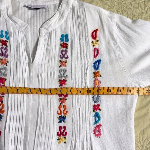 Embroidered White Tunic top - Picture 2 of 7